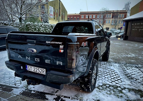 Ford Ranger cena 99999 przebieg: 155000, rok produkcji 2016 z Gliwice małe 121
